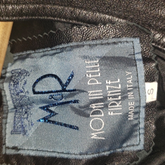 black leather vest. Made in Italy. Small - Picture 4 of 8